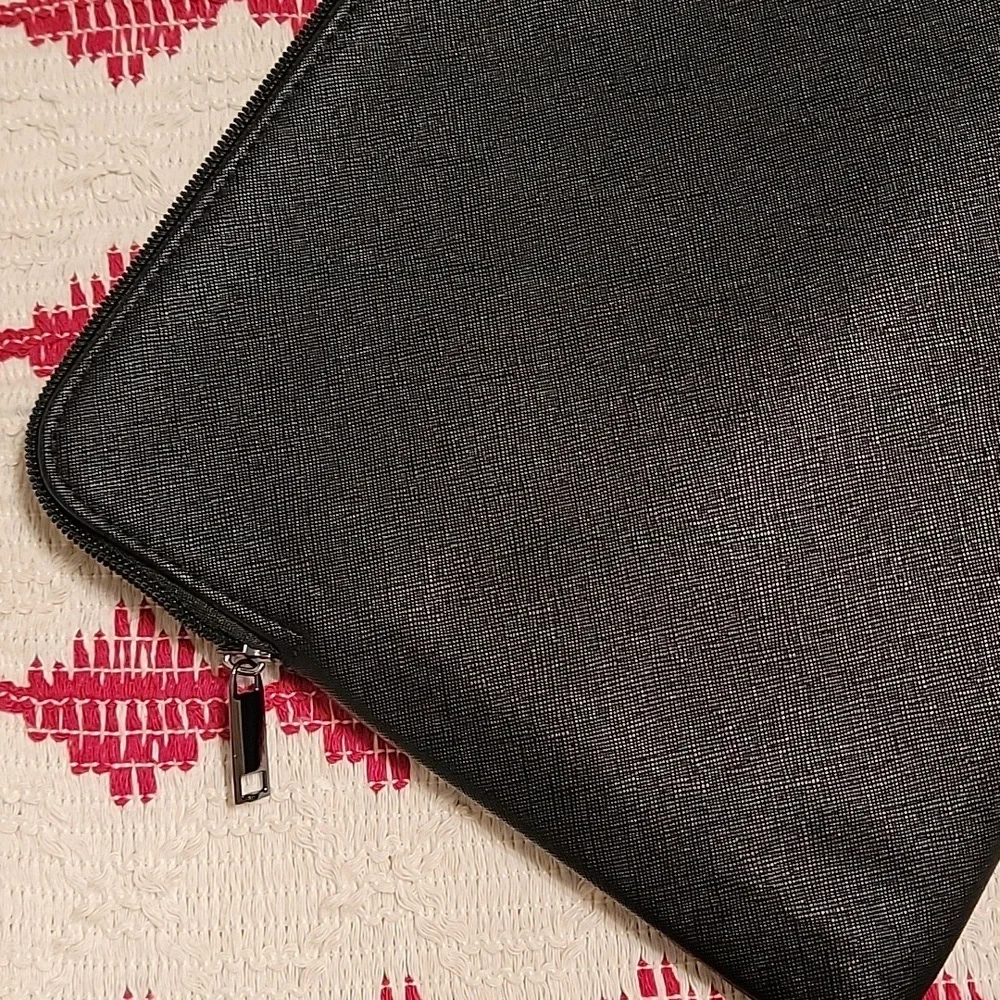 Bvlgari Travel Parfum Makeup Case/Pouch Large - Picture 4 of 4